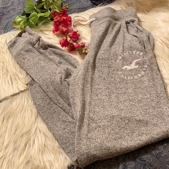 Hollister Pants - HOLLISTER JOGGERS SIZE XS